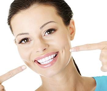 Dr. Daniel Cobb, Alex Bell Dental Provides A fresh alternative to Dentures