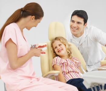 Prevent tooth cavities with help from dentist in Centerville OH